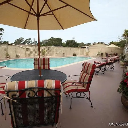 Monterey Peninsula Inn 