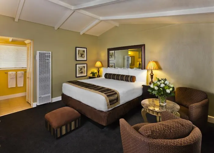 Monterey Peninsula Inn